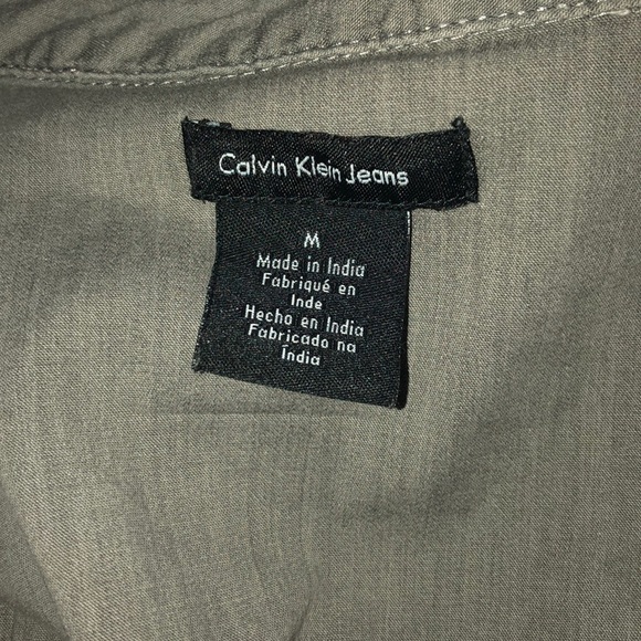 Women’s Calvin Klein  button down - Picture 2 of 3